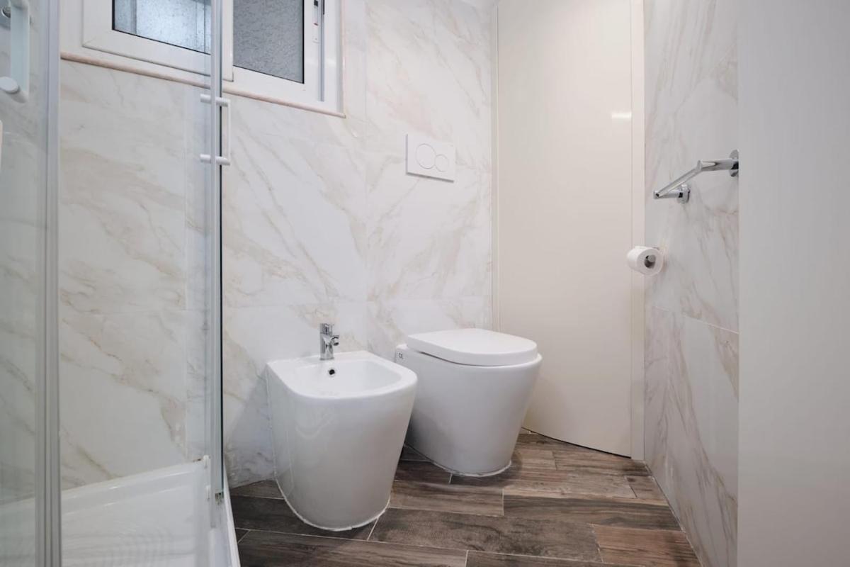 Casa Chicca Monti - Idromassaggio 900 M Colosseo Rom